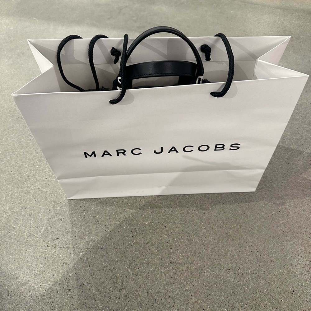 Marc Jacobs Camouflage Shoulder Bag with Gold Chain - Picture 3 of 13